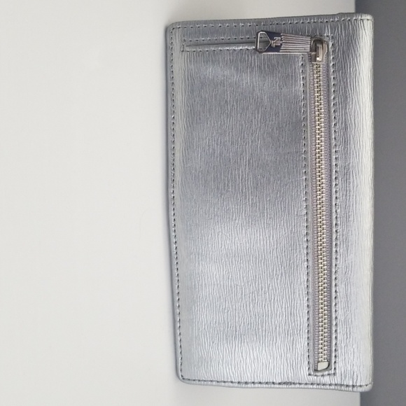 Ralph Lauren Silver Bifold Wallet - Picture 4 of 8